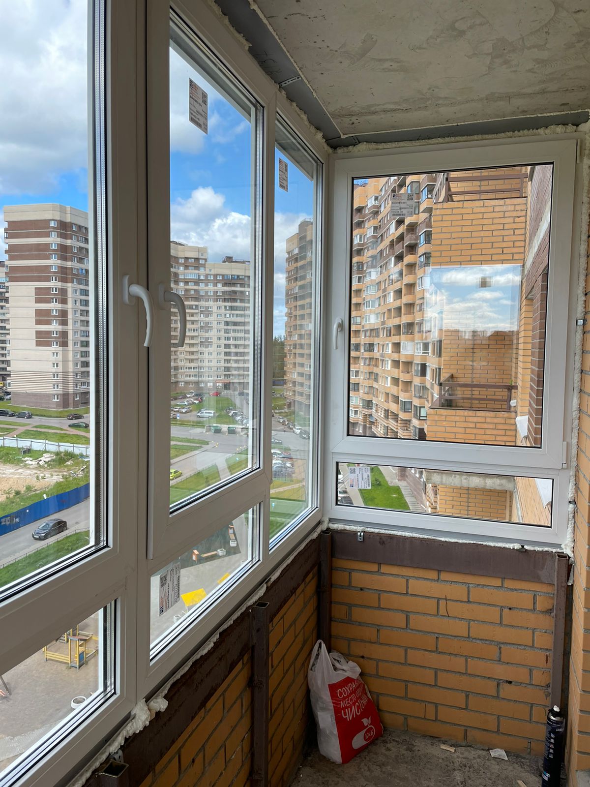 Остекление балконов в СПб и ЛО под ключ | Установка остекления балконов и  застекление лоджий стеклопакетом
